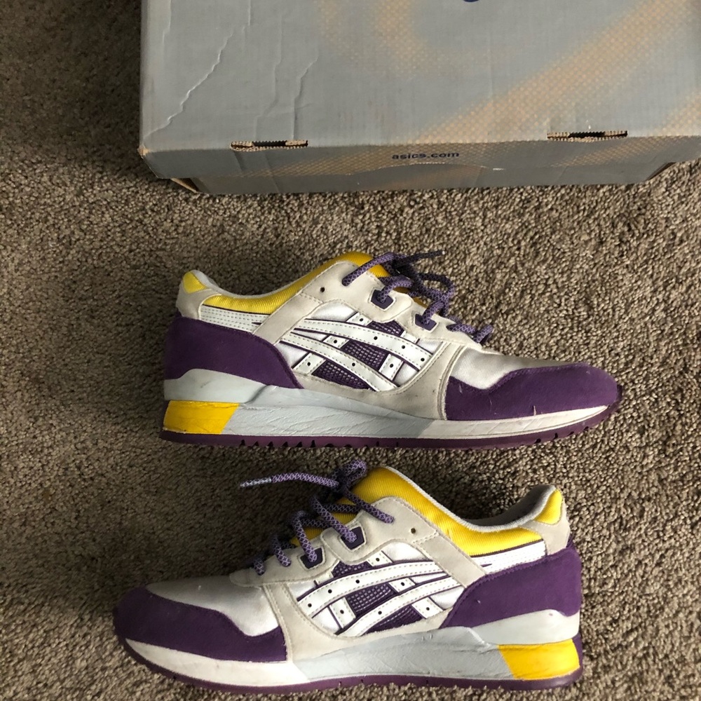 ASICS - Picture 2 of 6